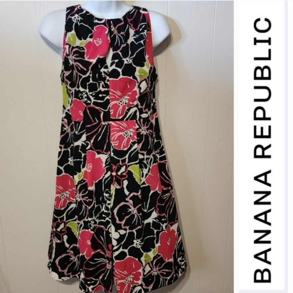 Banana‎ Republic Dress Sleeveless Floral Keyhole Pleated Black Pink Size 4 A424